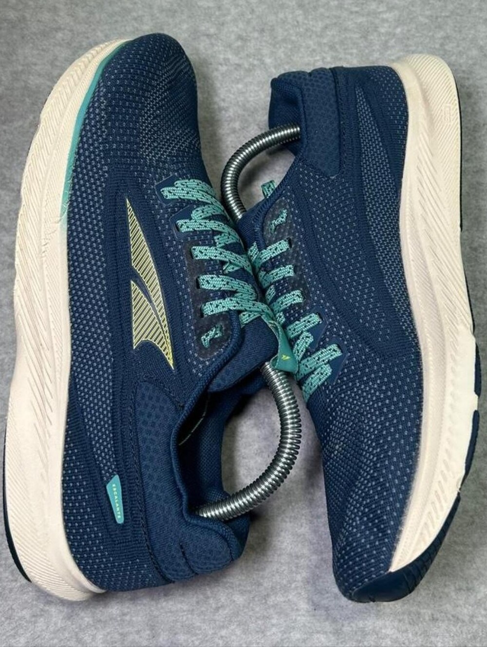 Altra Men's 7.5 Running Shoes